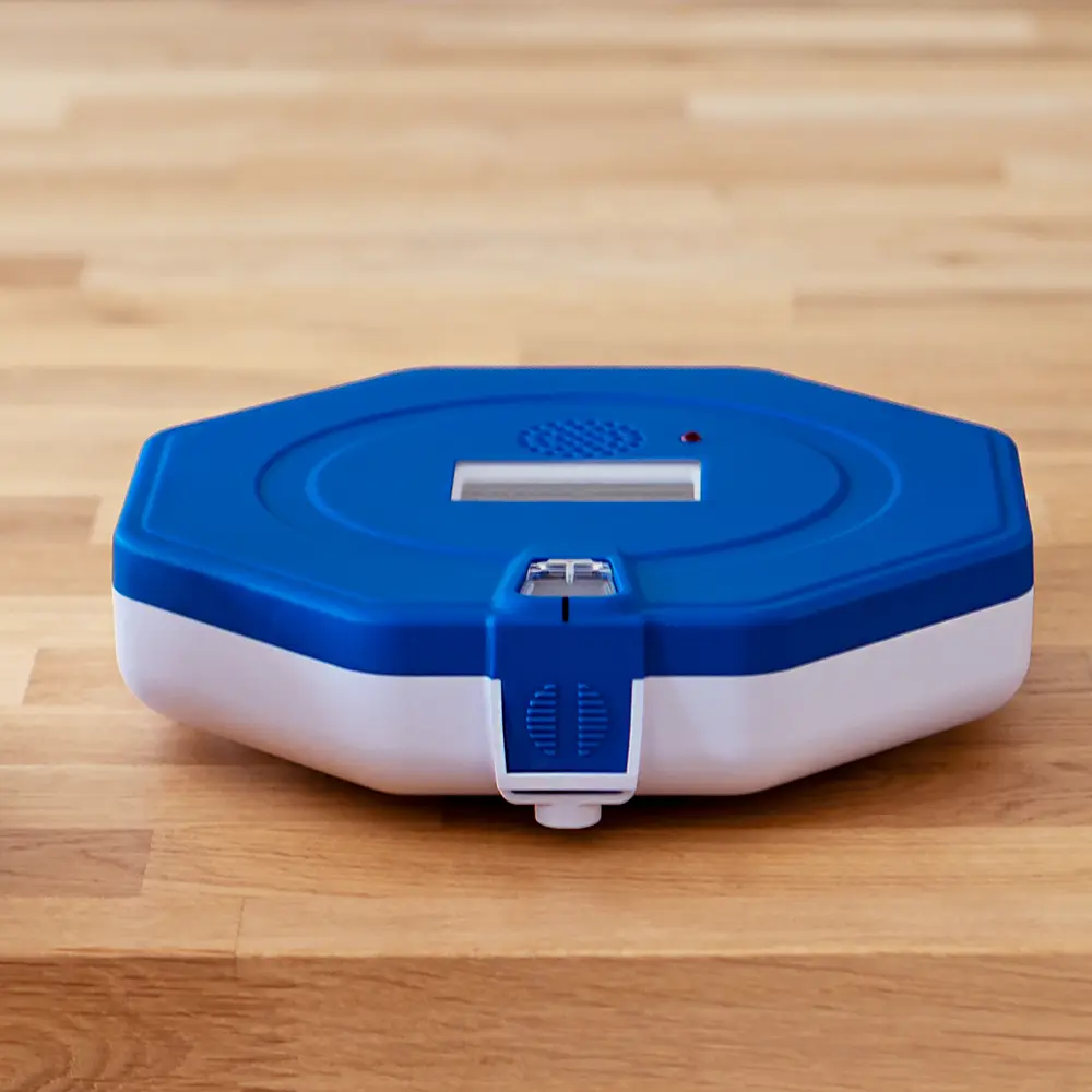 Pippa Tipper Pill Dispenser for automatic medication dispensing and medication reminders